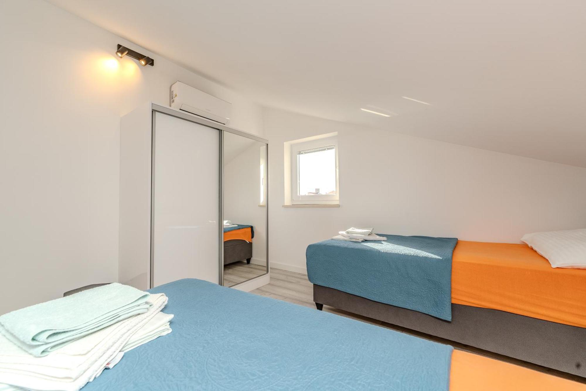 Dali II Apartment Novalja Bagian luar foto