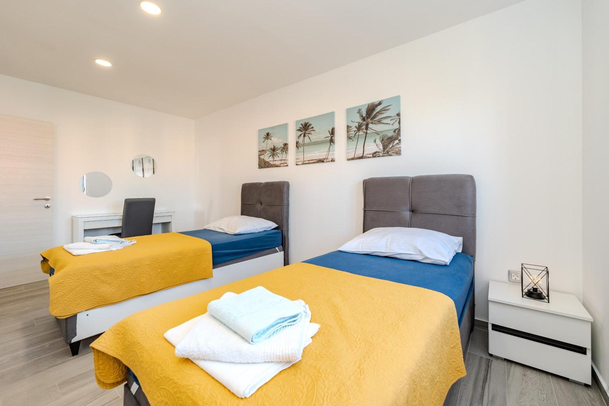 Dali II Apartment Novalja Bagian luar foto
