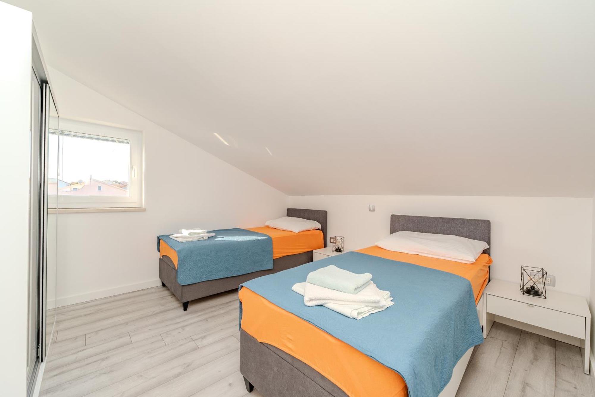 Dali II Apartment Novalja Bagian luar foto