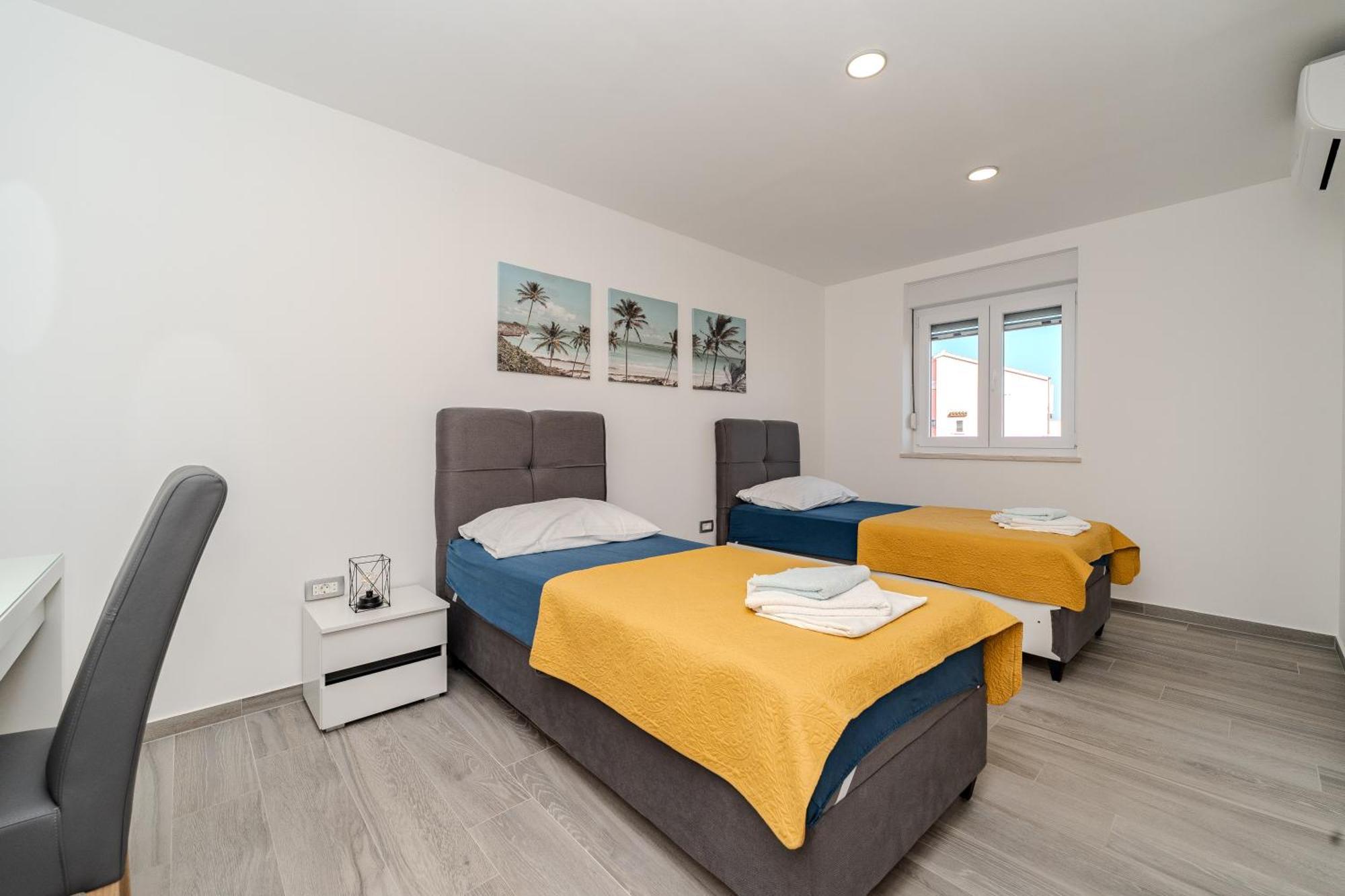 Dali II Apartment Novalja Bagian luar foto