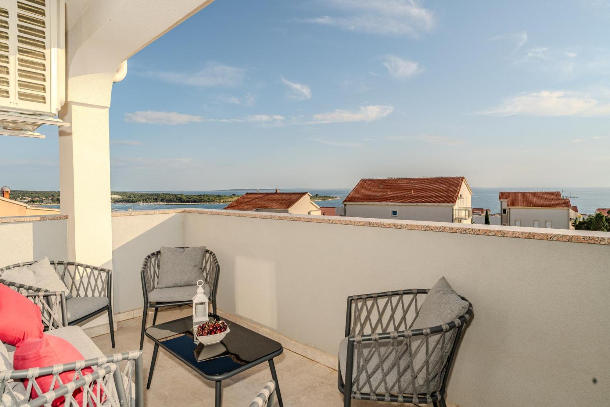 Dali II Apartment Novalja Bagian luar foto