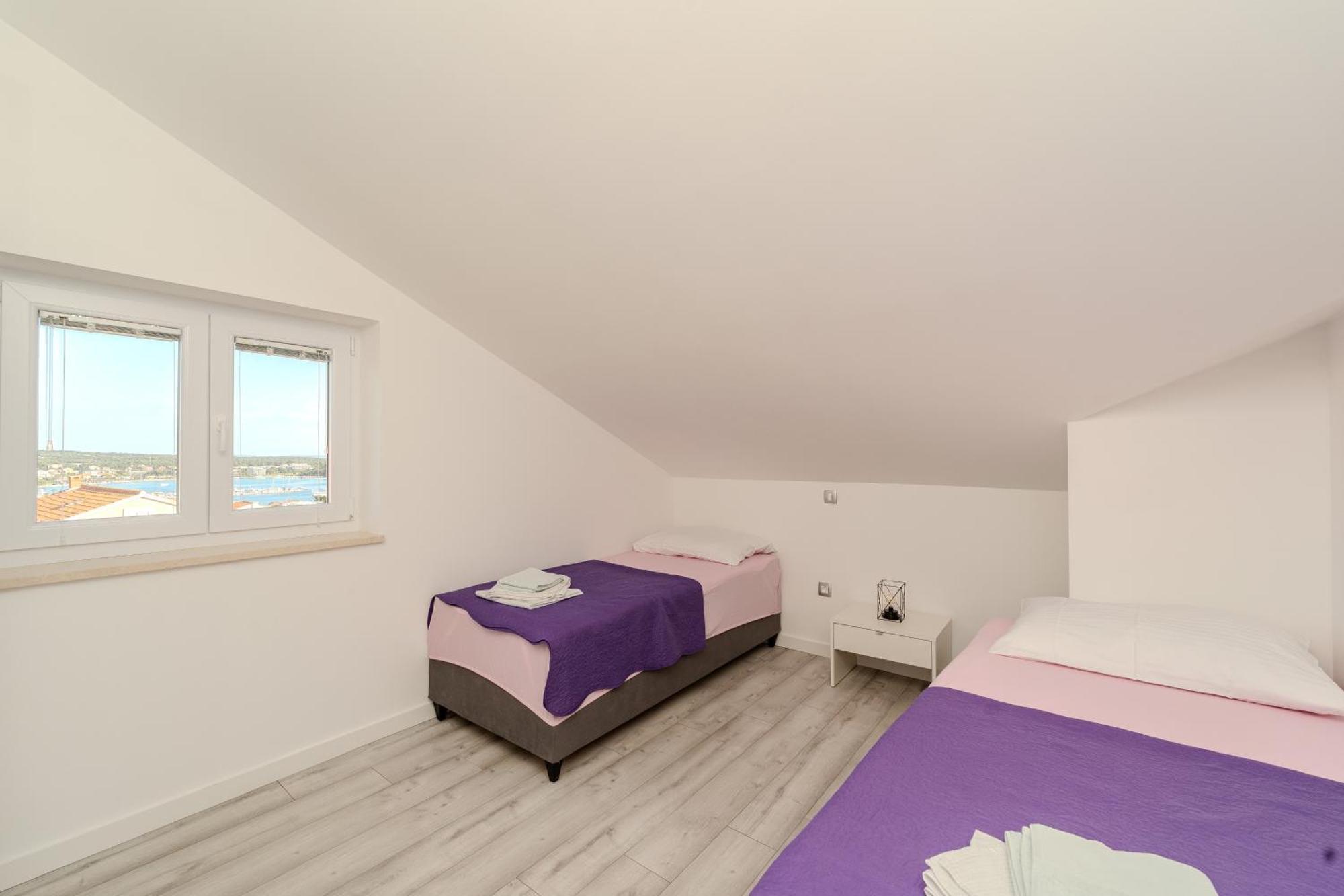 Dali II Apartment Novalja Bagian luar foto