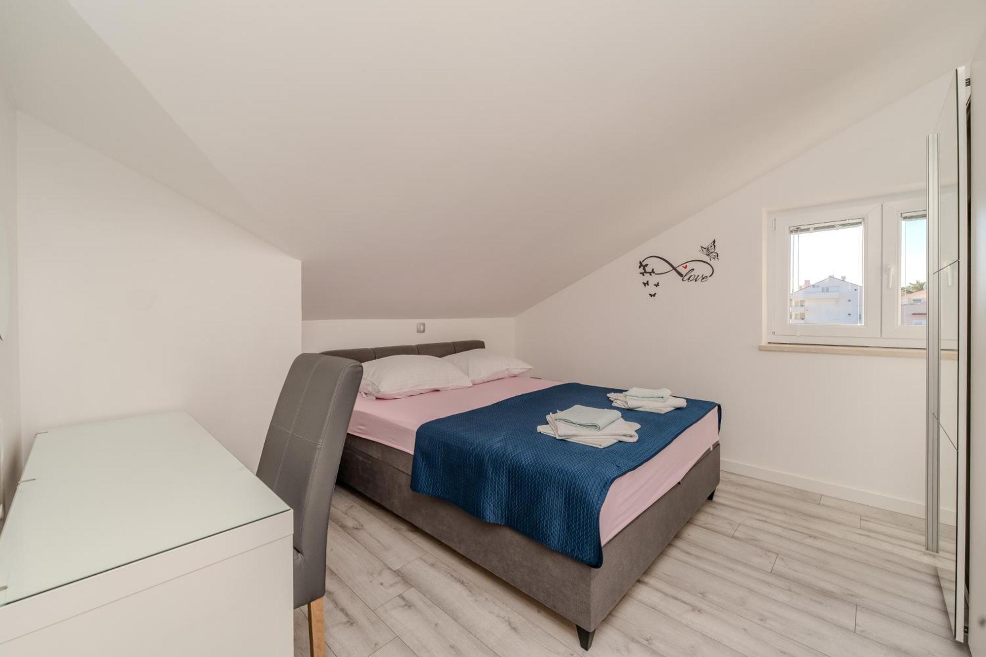 Dali II Apartment Novalja Bagian luar foto