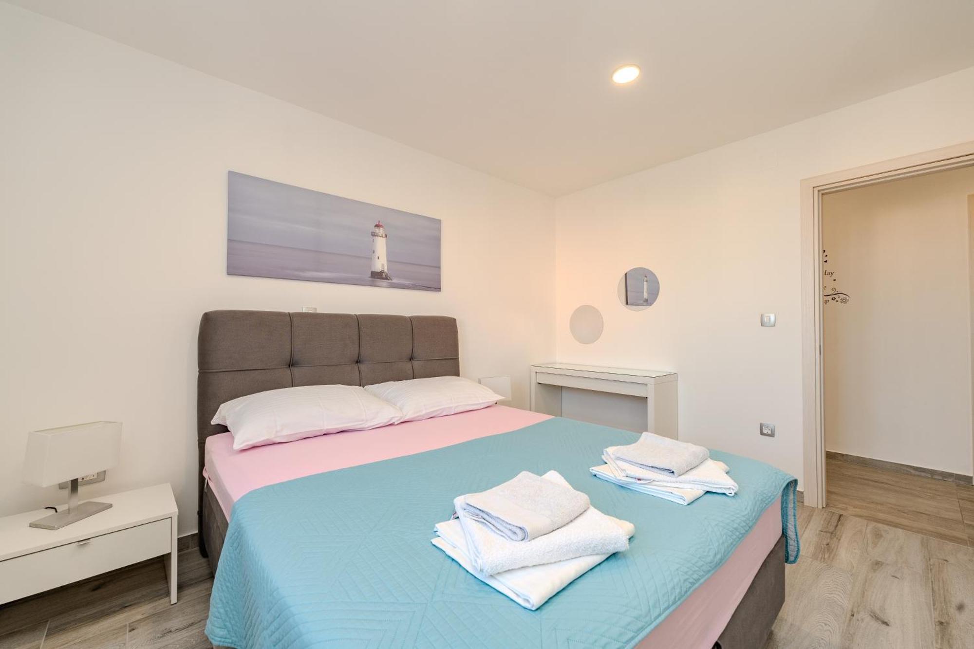 Dali II Apartment Novalja Bagian luar foto